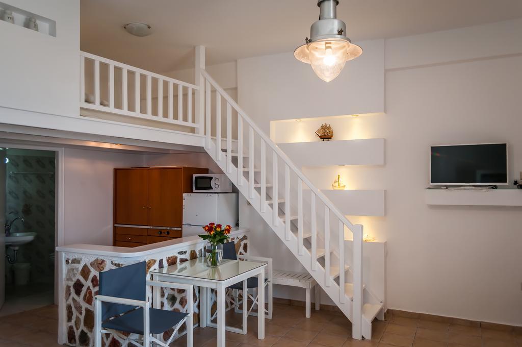 Seaside Apartments Адамас Екстер'єр фото